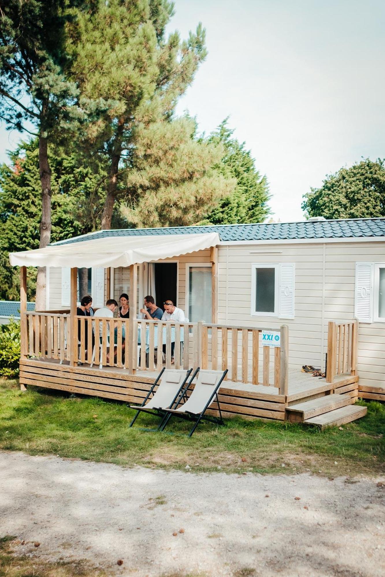 Mobil Home Xxl 4 Chambres - Camping Le Viaduc Millau Exterior photo